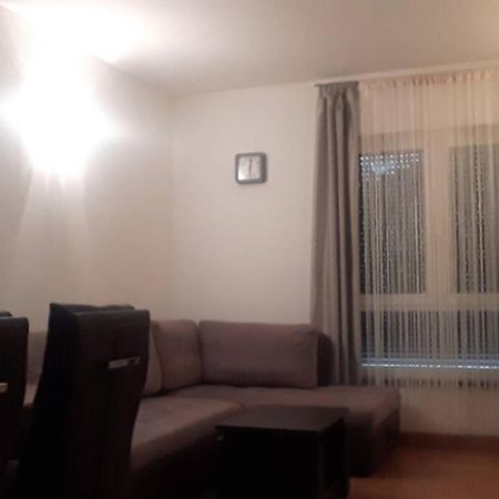 Apartman Franko - Uz Parking Pula Exterior photo